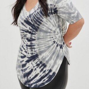 Torrid 6X Super Soft Tie Dye Tunic Tee